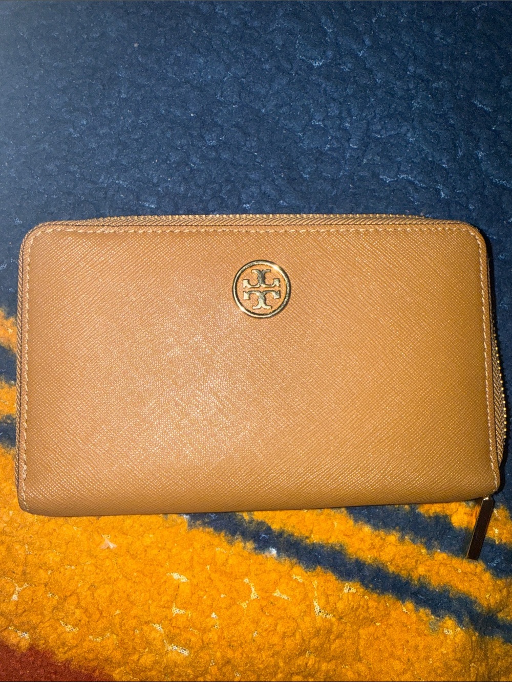 Tory Burch Saffiano Leather Zip Wallet in Tan